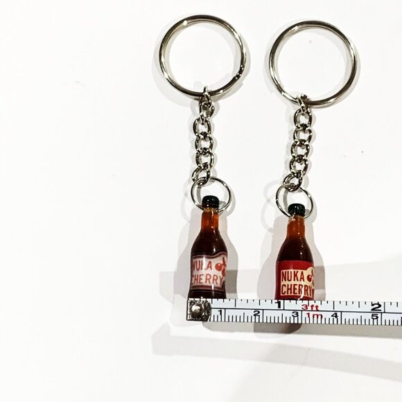 Fallout 4 Nuka Cola Cherry Bottle Keychain - 3.5inch Gaming Keychain - Picture 5 of 11